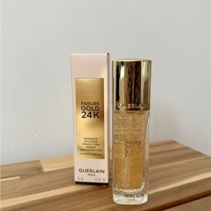 GUERLAIN Pure Gold 24K Radiance Primer